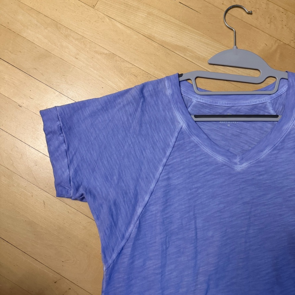 elliott Lauren blue enzyme wash v neck tee, M, CB2542 - Picture 3 of 4